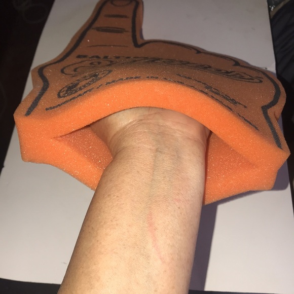 NWOT MLB Orioles Foam Finger - Picture 2 of 7